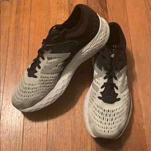 Women’s new balance 1080 fresh foam size 10.5